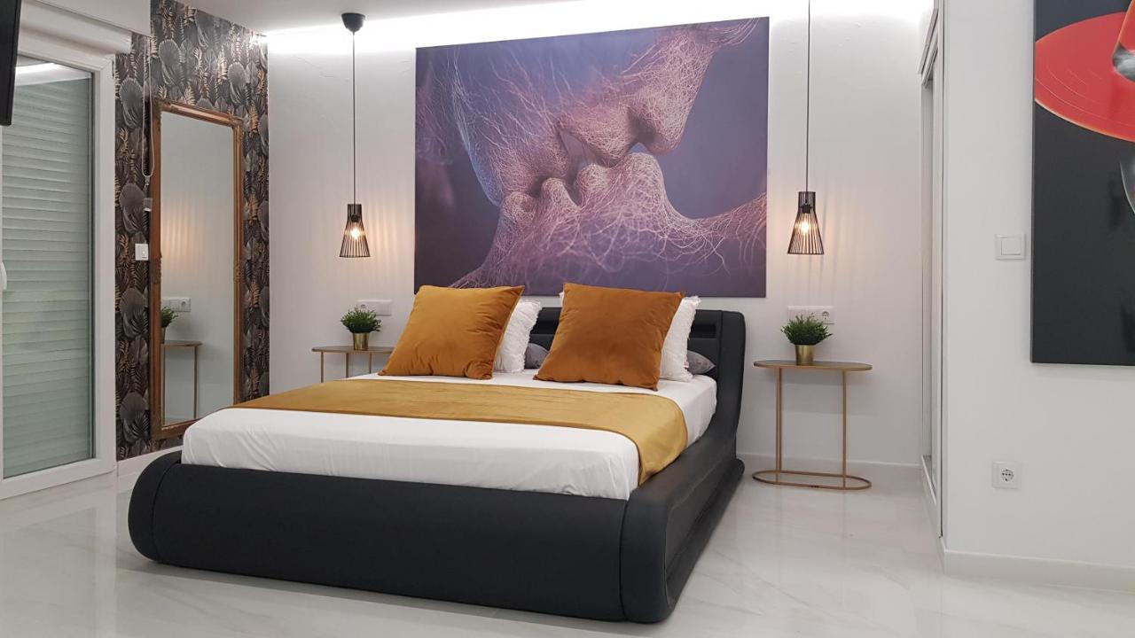 Apartamento Pepi Puerto (Adults Only) サンタ・ポラ エクステリア 写真